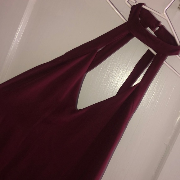 Tobi Deep V wine red mini dress - Picture 3 of 5